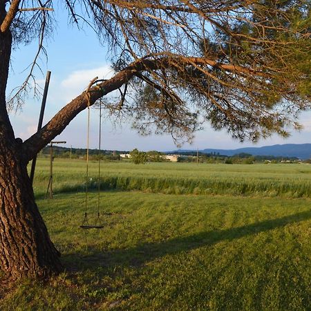 Les Loups Dans La Bergerie Panzió Banne Kültér fotó